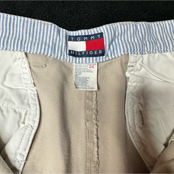 Vintage Tommy Hilfiger Pleated Shorts - Picture 4 of 6